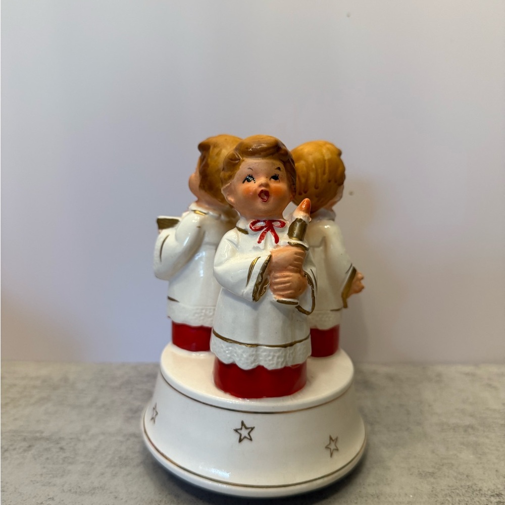 Vintage Brinn's Christmas Choir Boy Trio Music Box